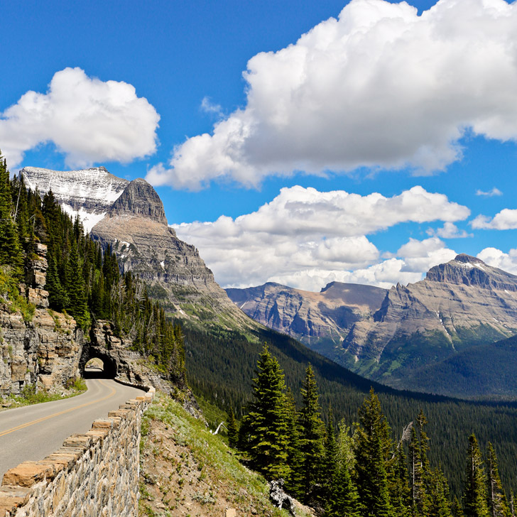 Going to the Sun Road - one of the most famous scenic drives in the world (+ 9 Wonderful Things to Do in Glacier National Park) // localadventurer.com