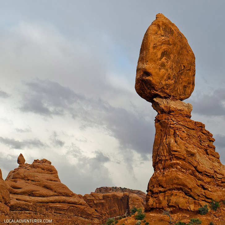 Balanced Rock Arches National Park Moab Utah // localadventurer.com