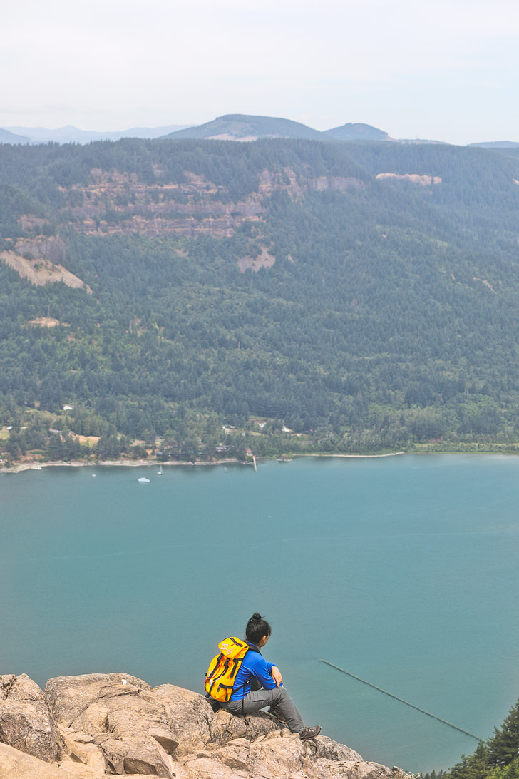 Photo Guide to the Angels Rest Hike, Columbia River Gorge - Hikes Near Portland Oregon // localadventurer.com