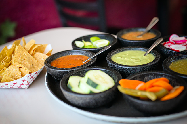 You are currently viewing 15 Amazing Places with the Best Mexican Food in San Diego