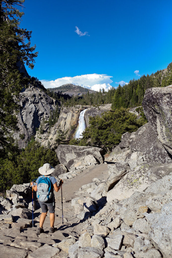 Yosemite Nevada Falls Hike // localadventurer.com