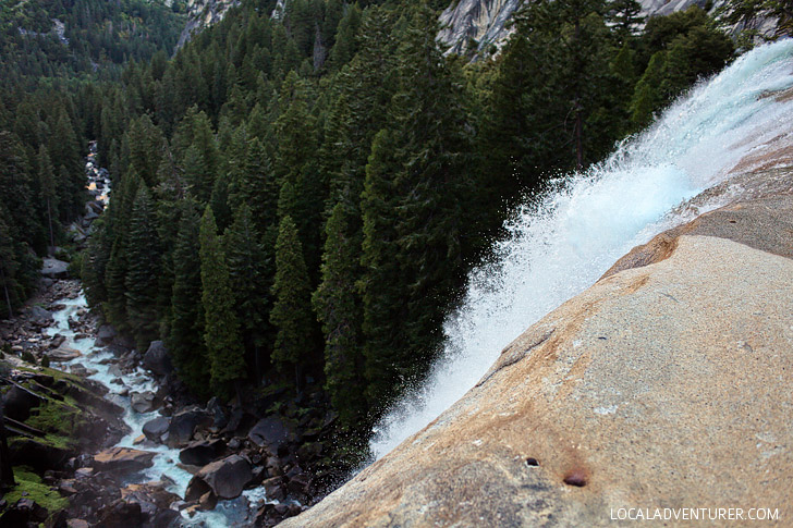 Vernal Falls Hike Yosemite National Park CA // localadventurer.com