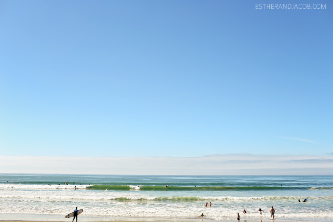 surfers at pacifica beach. pacifica state beach. things to do in bay area. things to do in san francisco. things to do san francisco. beaches in san francisco. bay area beaches.