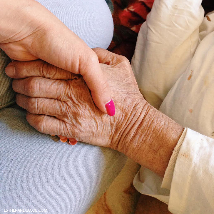 You are currently viewing End of Life Signs & Spending Quality Time with Grandma