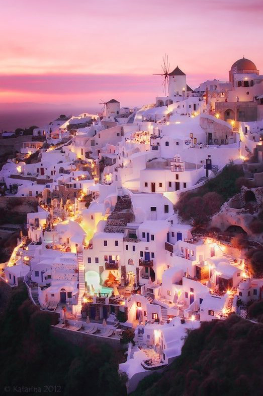 Treat Yo Self // Oia Santorini Greece.