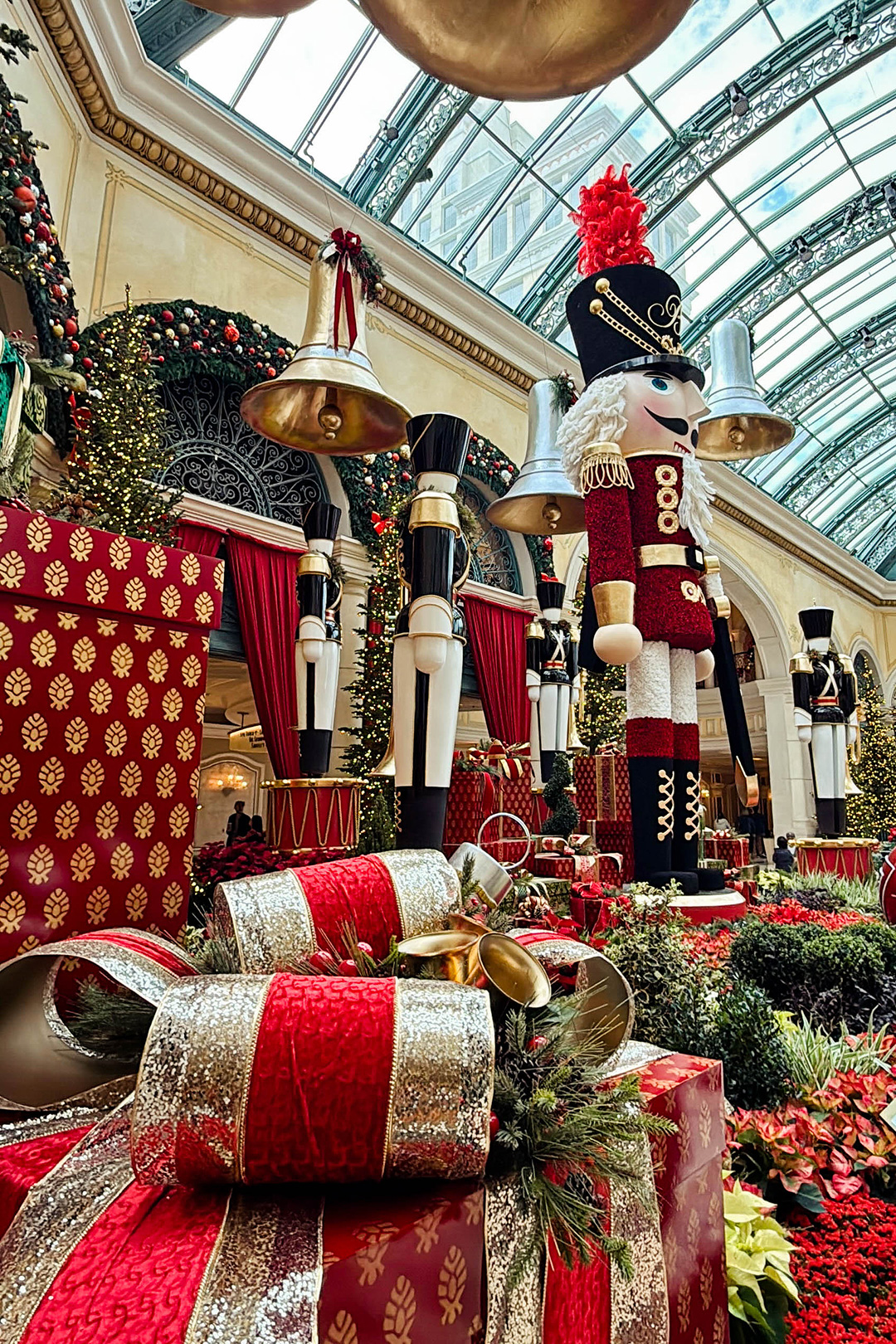 bellagio conservatory winter 2025