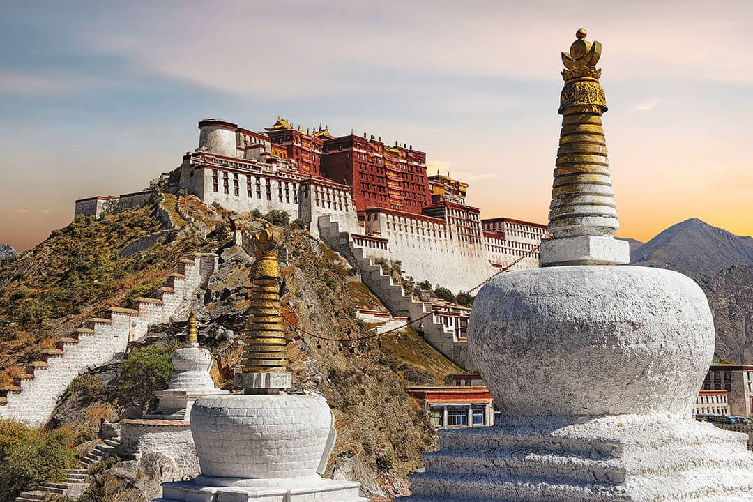 potala palace in tibet + places to visit before they disappear