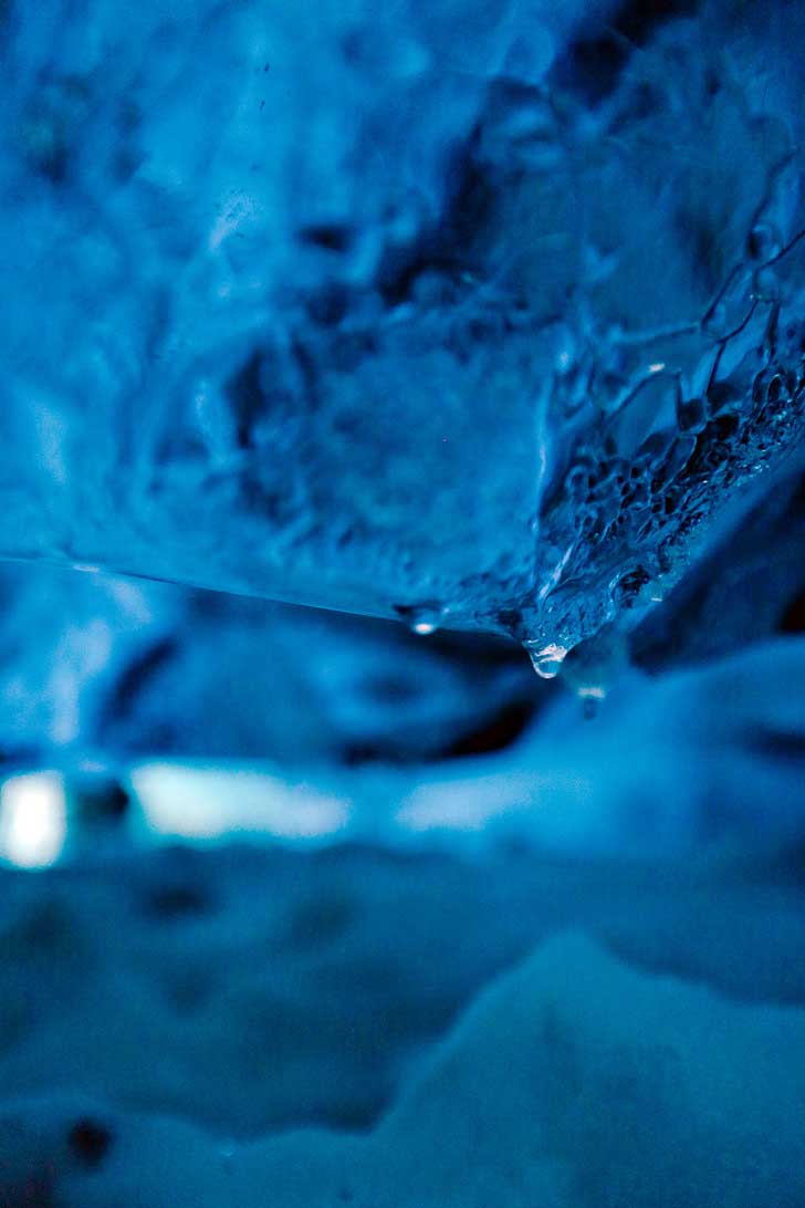 Breiðamerkurjökull Crystal Cave - Largest Ice Cave in Iceland is located in Skaftafell National Park on Vatnajokull Glacier // localadventurer.com