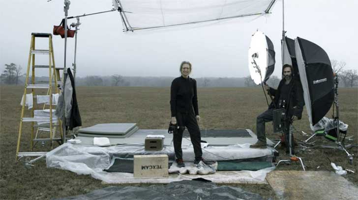 Annie Leibovitz is Launching Her Women: New Portraits! Find out if the exhibit is coming to your city + enter to win a trip for 2 to NYC to meet her! // localadventurer.com