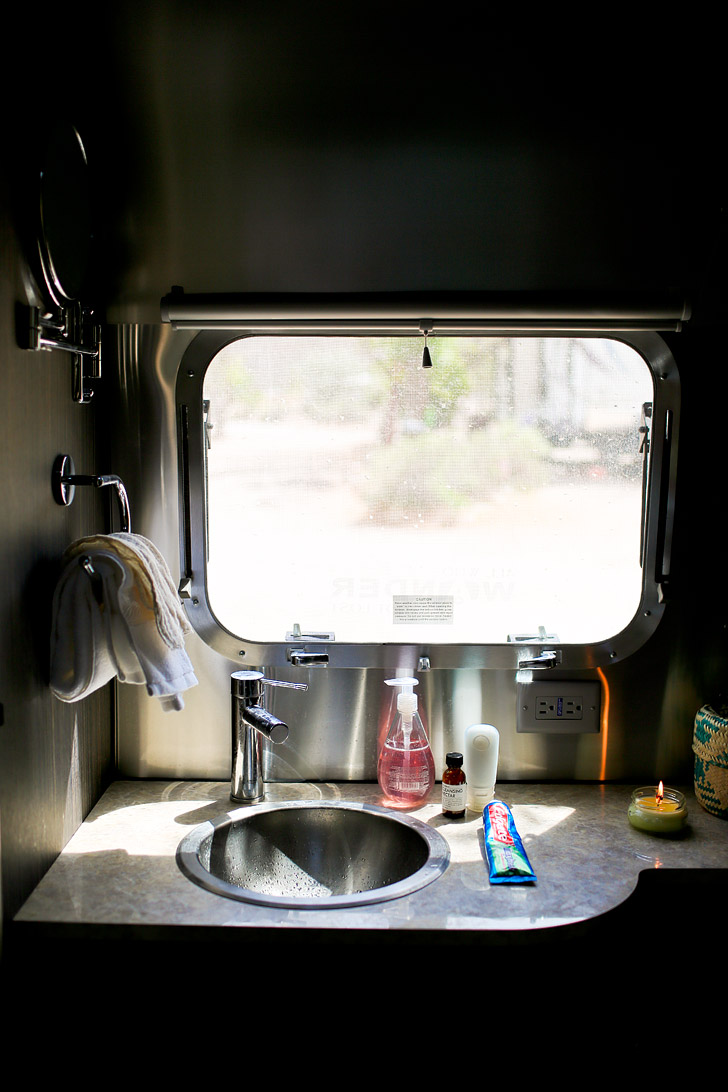 What it's Like Living in An Airstream - Tour of our Airstream International Signature 23FB // localadventurer.com