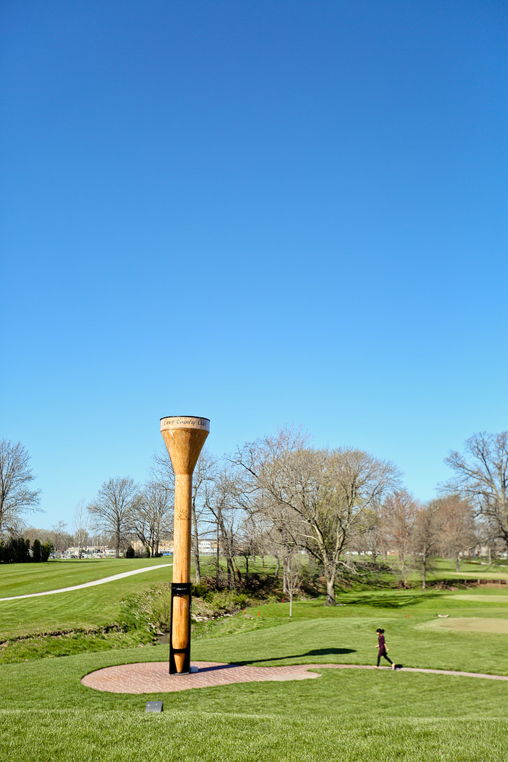 World's Largest Golf Tee in Casey Illinois #BigThingsInASmallTown // localadventurer.com