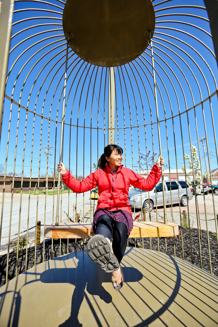 Giant Birdcage in Casey Illinois #BigThingsInASmallTown // localadventurer.com