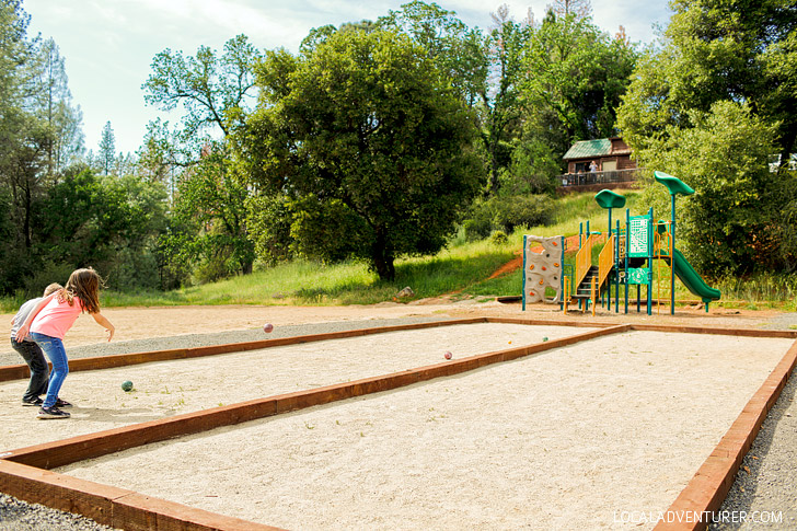 Bocce Ball at Yosemite Pines RV Resort and Family Lodging - Where to Stay Near Yosemite National Park // localadventurer.com