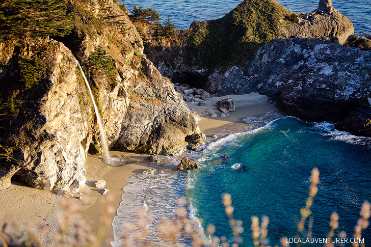 McWay Falls - an 80 ft waterfall in Julia Pfeiffer Burns State Park in Big Sur California // localadventurer.com