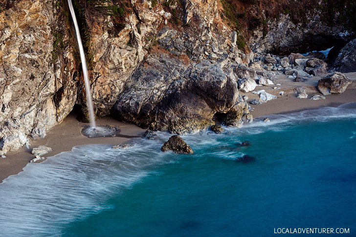 McWay Falls - an 80 ft waterfall in Julia Pfeiffer Burns State Park in Big Sur California // localadventurer.com