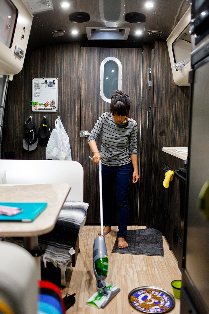 How We Keep Our RV Clean // localadventurer.com