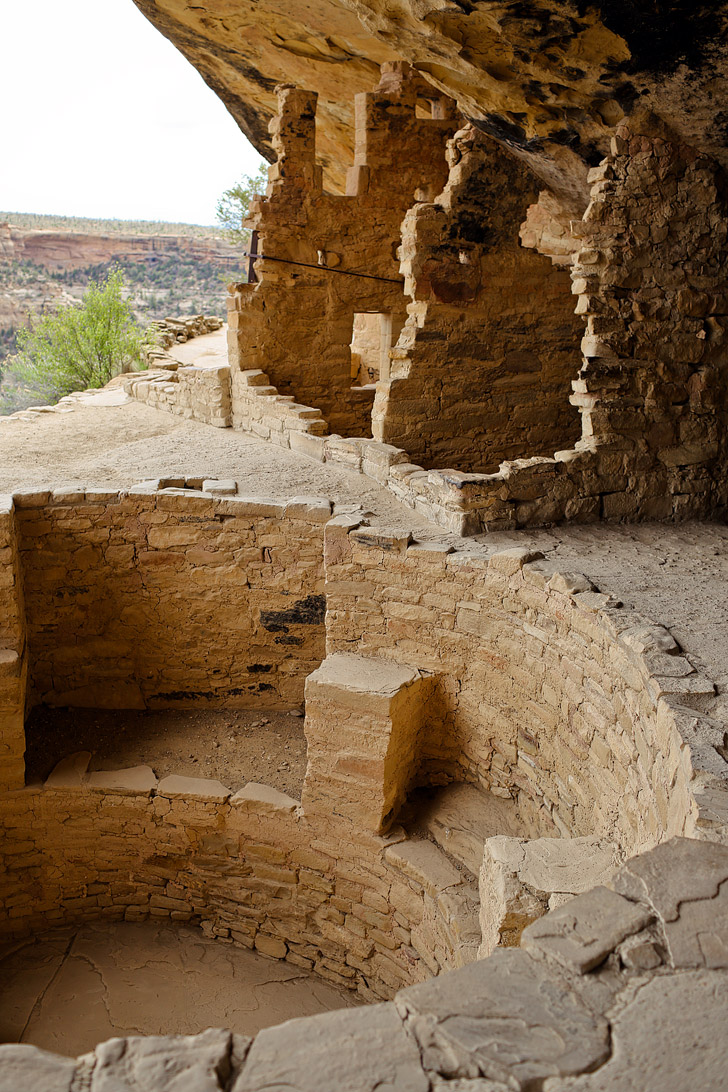 Balcony House Mesa Verde Tour where you can walk in the footsteps of Ancestral Puebloans - UNESCO World Heritage Site // localadventurer.com
