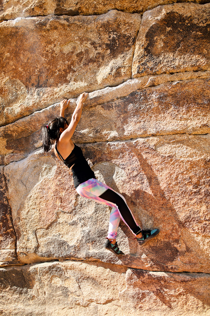 Gunsmoke Traverse Bouldering Joshua Tree National Park California // localadventurer.com