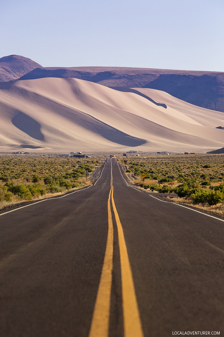 Sand Mountain Nevada - the perfect destination for ATVing, stargazing, or camping // localadventurer.com