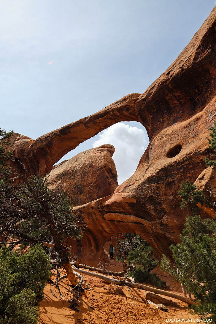 Double O Arch in Arches National Park Moab Utah // localadventurer.com