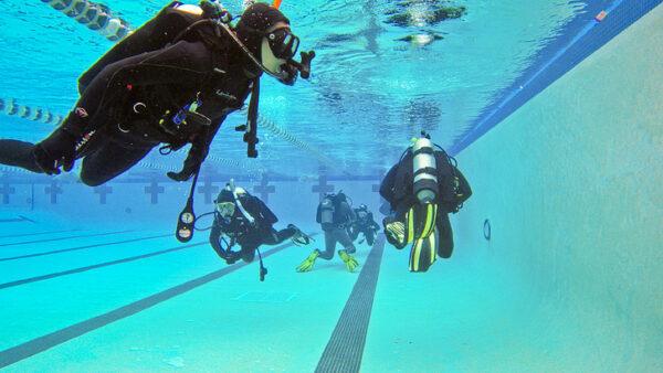 Easy Guide to Getting Dive Certified // localadventurer.com