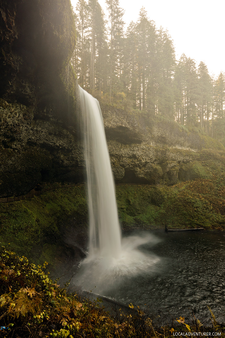 South Falls Oregon Waterfall Hike // localadventurer.com