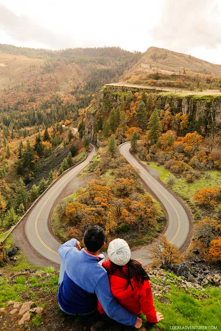 Rowena Crest Viewpoint - 1 1/2 hours east of Portland, Oregon // localadventurer.com