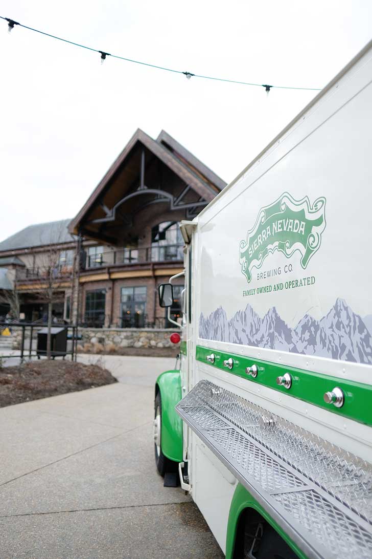 Brewery tour at Sierra Nevada, Asheville, NC - the tour is offered 7 days a week and takes about 90 minutes, but it will walk you through the entire beer making process // localadventurer.com