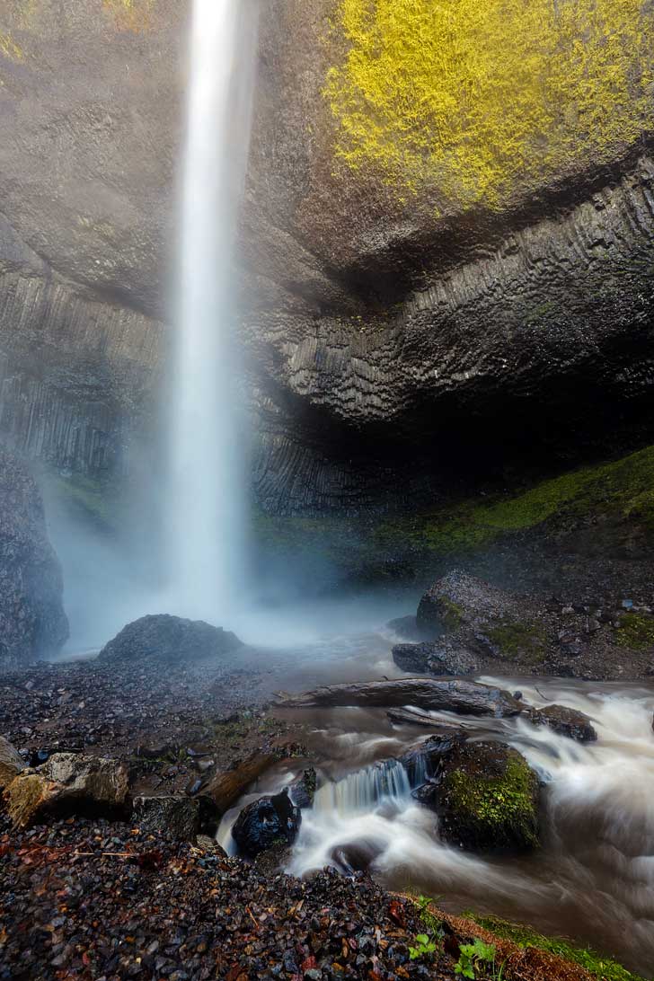 Latourell Falls is the first waterfall you’ll come across as you enter the Columbia Gorge from Portland. It's an easy waterfall hike and only 30 minutes away from the city. // localadventurer.com