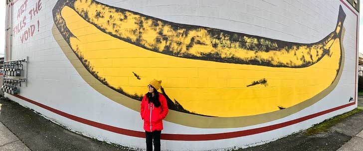 Art Fills the Void Banana Mural - Portland's Oldest Mural (Guide to Portland's Best Murals) // localadventurer.com
