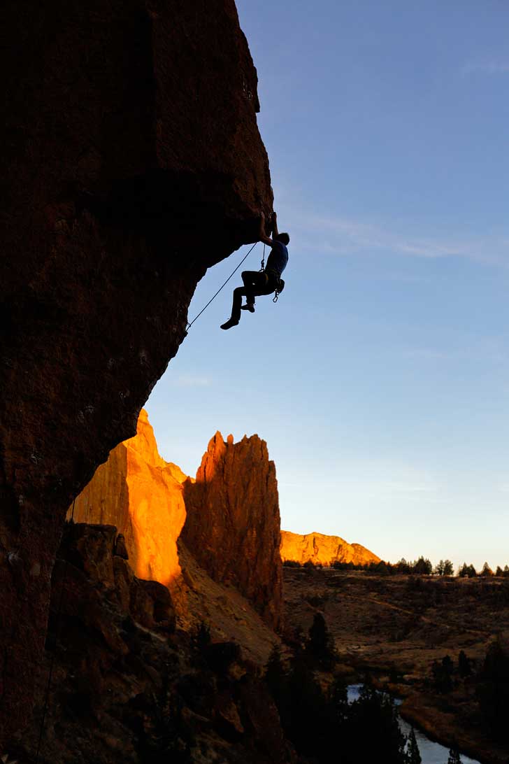 Chain Reaction Smith Rock Rock Climbing - Smith is one of the most popular climbing destinations in Oregon and the US. It has around 2000 climbing routes, but also plenty of activities even if you don’t climb // localadventurer.com