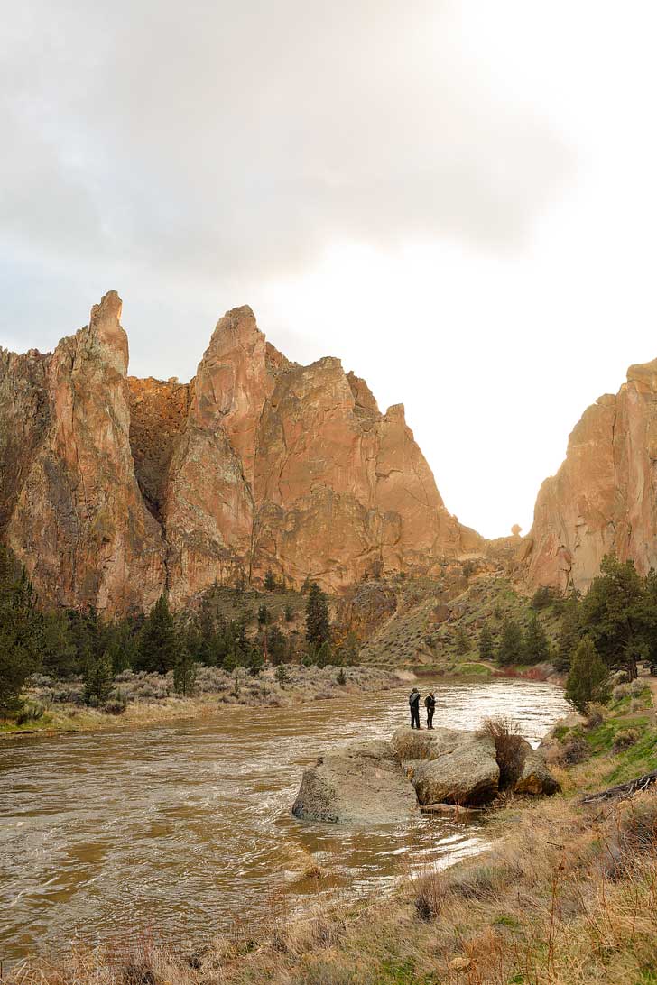 Smith Rock State Park Oregon - great place to go rock climbing. It’s the birthplace of sport climbing in the US, but also offers great hikes with scenic views. See the ultimate guide to the park here // localadventurer.com