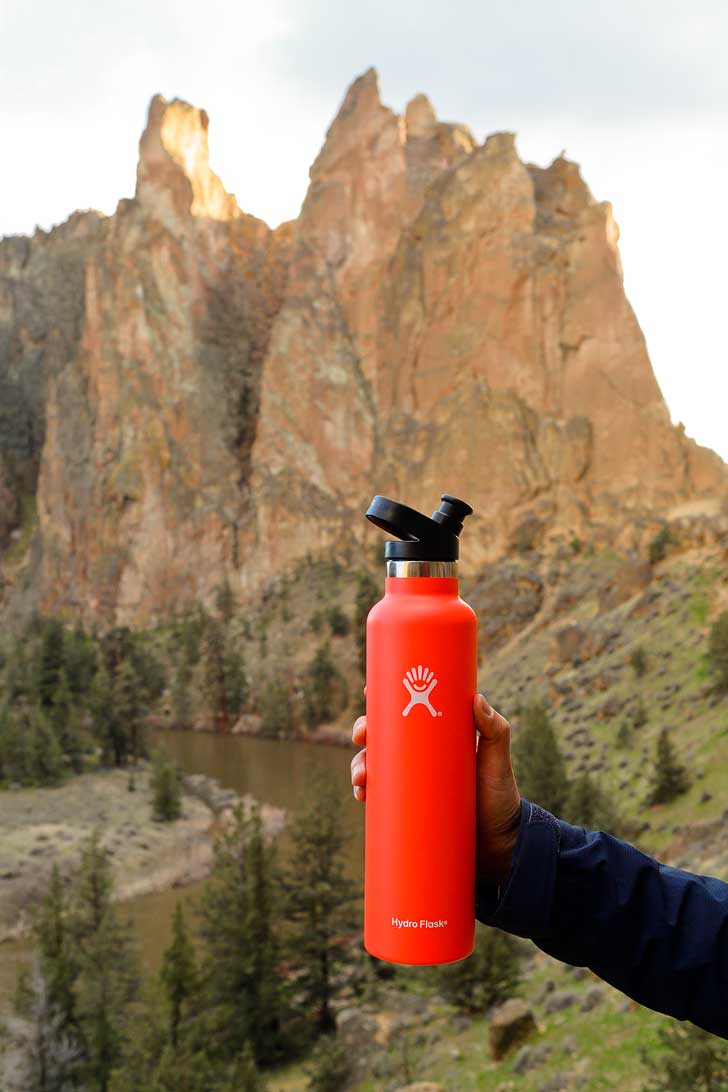 Smith Rock Oregon - birthplace of sport climbing in the US, but also offers great hikes with scenic views. See the ultimate guide to the park here // localadventurer.com