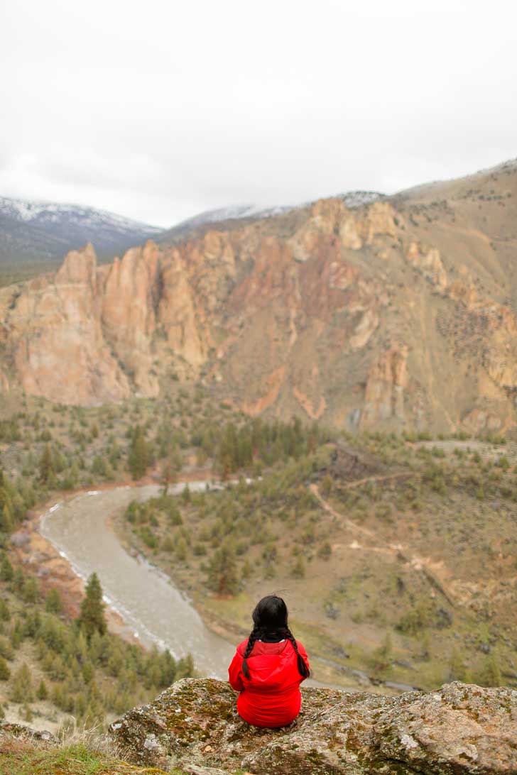 Smith Rock Misery Ridge Trail - iconic hike in Smith Rock State Park offers scenic views of Crooked River and Monkey Face. Check out detailed info on the hike here // localadventurer.com