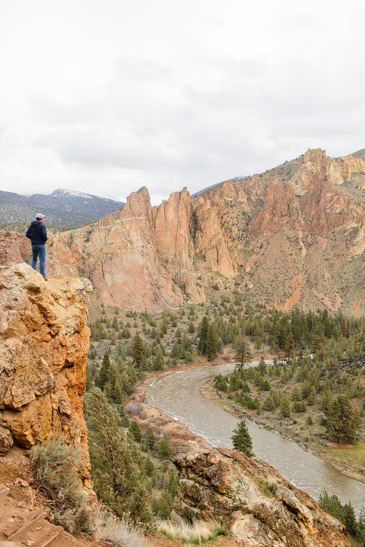 Smith Rock Misery Ridge Trail - iconic hike in Smith Rock State Park offers scenic views of Crooked River and Monkey Face. Check out detailed info on the hike here // localadventurer.com