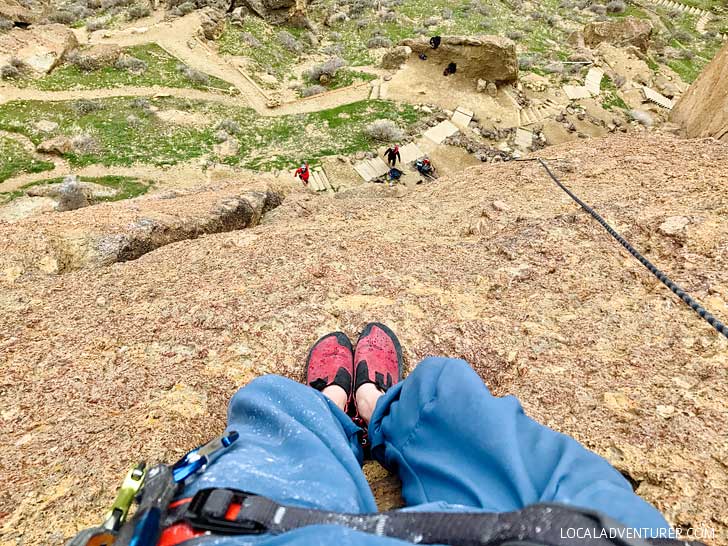 Rock Climbing Smith Rock State Park - Smith is one of the most popular climbing destinations in Oregon and the US. It has around 2000 climbing routes, but also plenty of activities even if you don’t climb // localadventurer.com