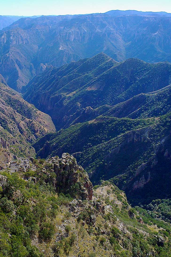 Copper Canyon Hike + World's Best Hikes to Put on Your Bucket List (photo: Chiva Congelado) // localadventurer.com