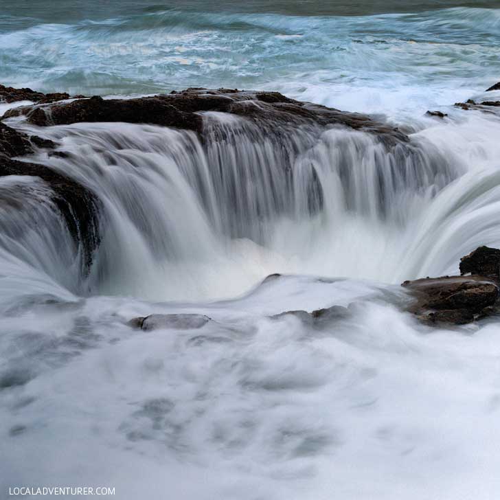 Thor's Well + 7 Wonders of Oregon // localadventurer.com