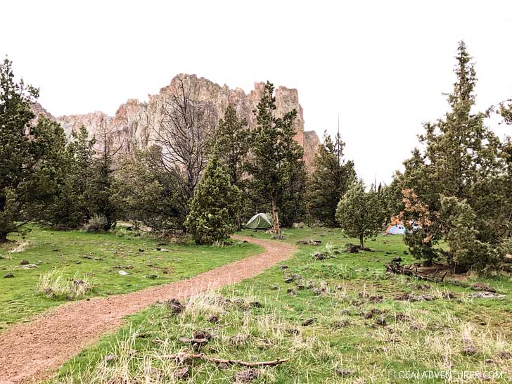 The Bivy Smith Rock State Park camping - Here's a guide to Smith Rock on what to do, where to stay, and more to help you plan your trip // localadventurer.com