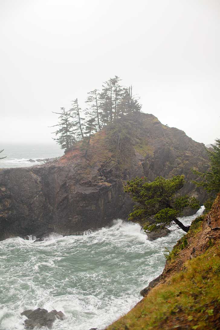 Samuel H Boardman State Scenic Corridor, Oregon Coast // localadventurer.com