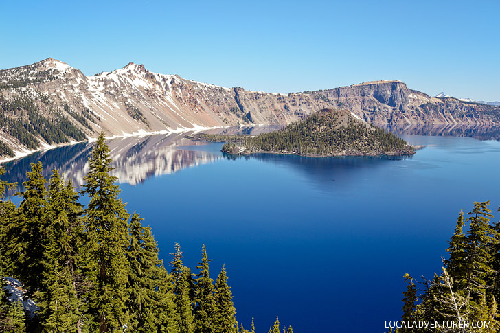 Hiking Crater Lake National Park // localadventurer.com