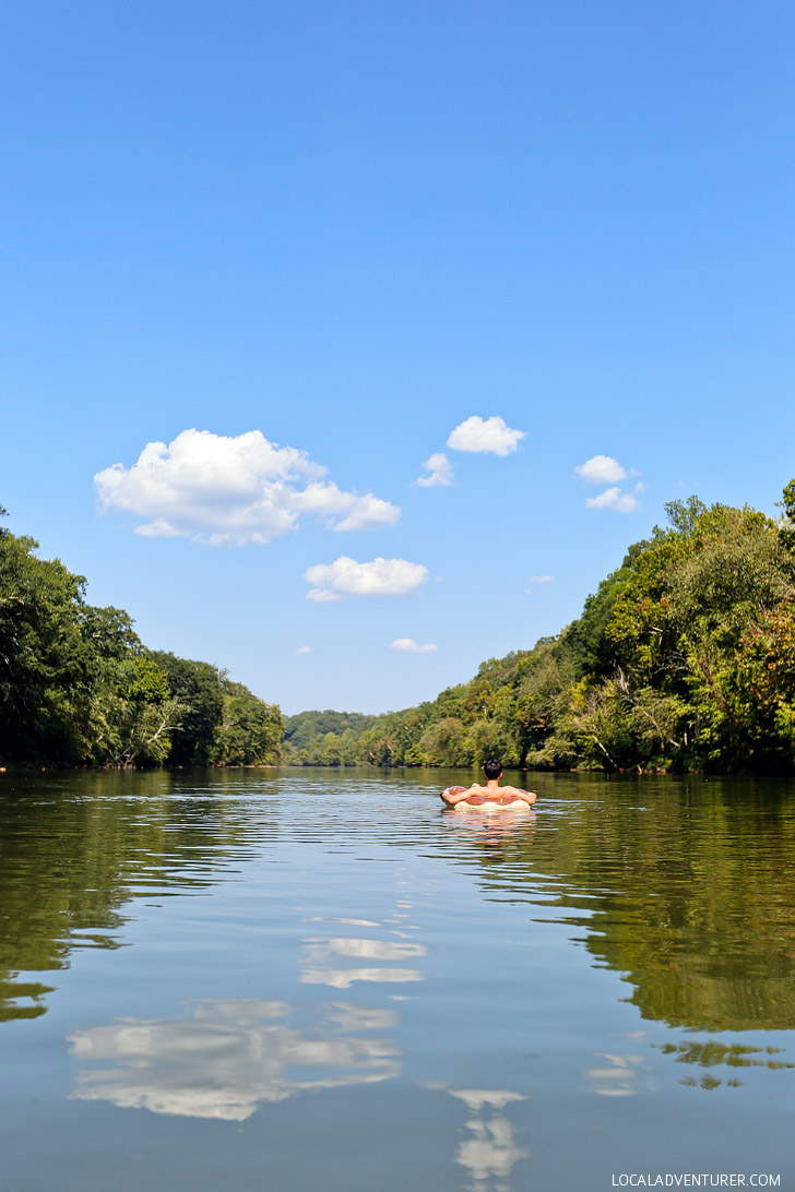 Tubing Chattahoochee River (Things to Do in Atlanta) // localadventurer.com