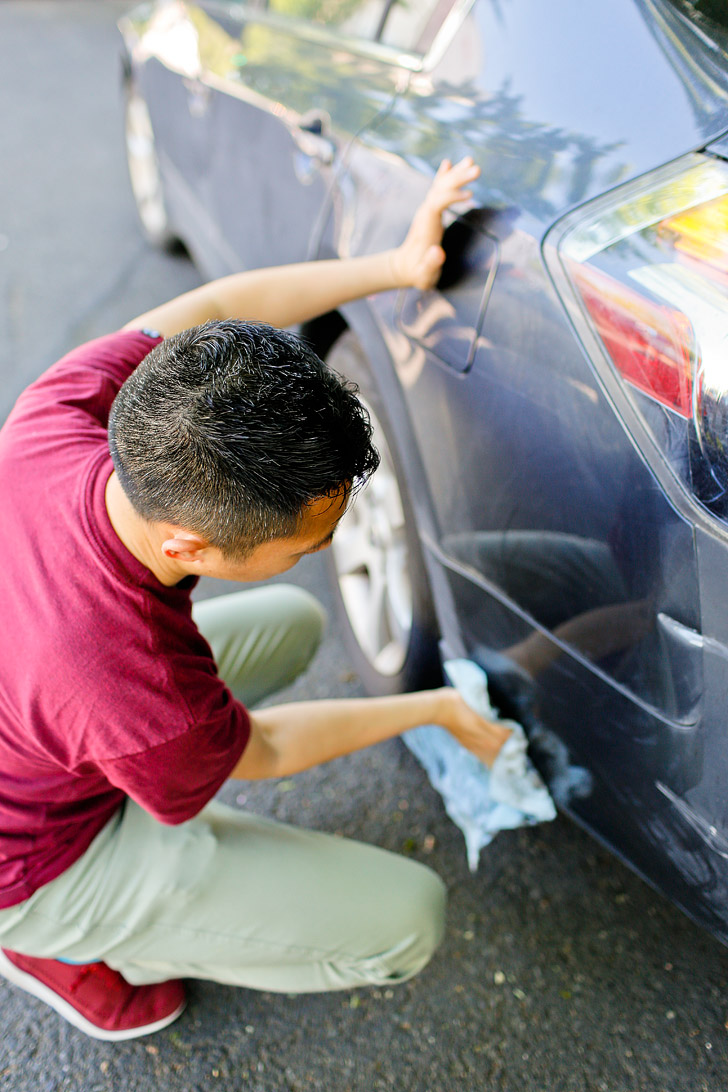 How to Clean Your Car on the Go + Armor All Car Cleaning Wipes Review // localadventurer.com