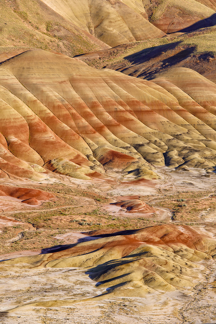 Painted Hills Overlook Trail, Painted Hills Unit, John Day Fossil Beds National Monument Oregon // localadventurer.com