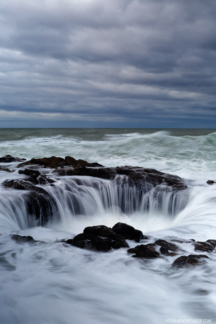 Everything You Need to Know About Thor's Well Oregon // localadventurer.com