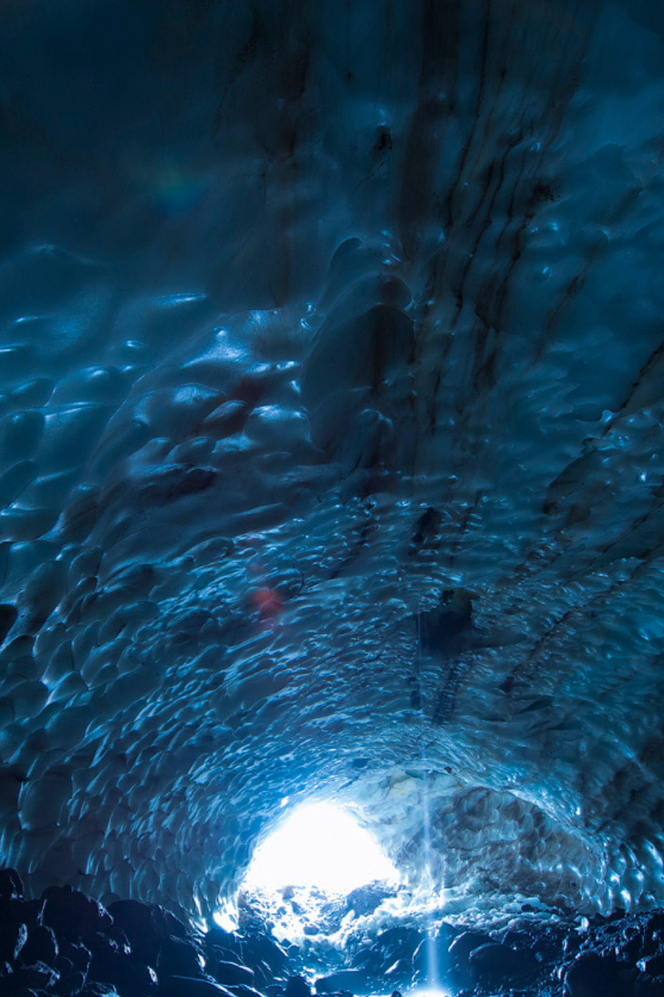 Sandy Glacier Caves Oregon (photo: Steve Rollins) + 9 Reasons Why Oregon is the Iceland of America // localadventurer.com