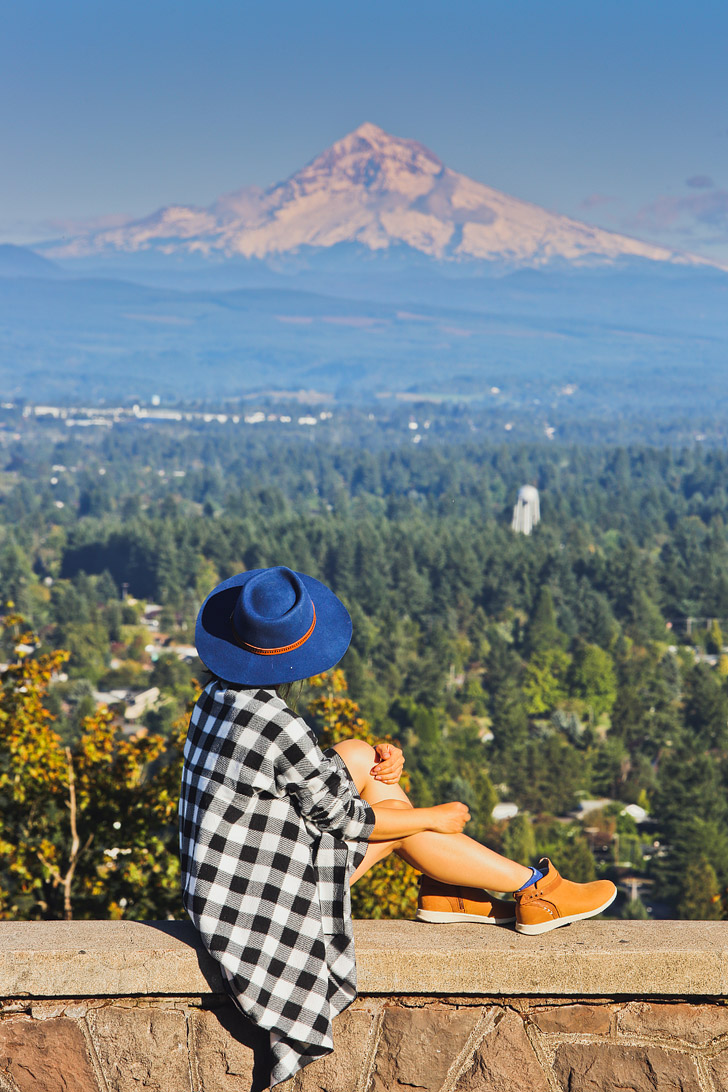 Joseph Wood Hill Park at Rocky Butte Park + 13 Amazing Viewpoints in Portland Oregon // localadventurer.com