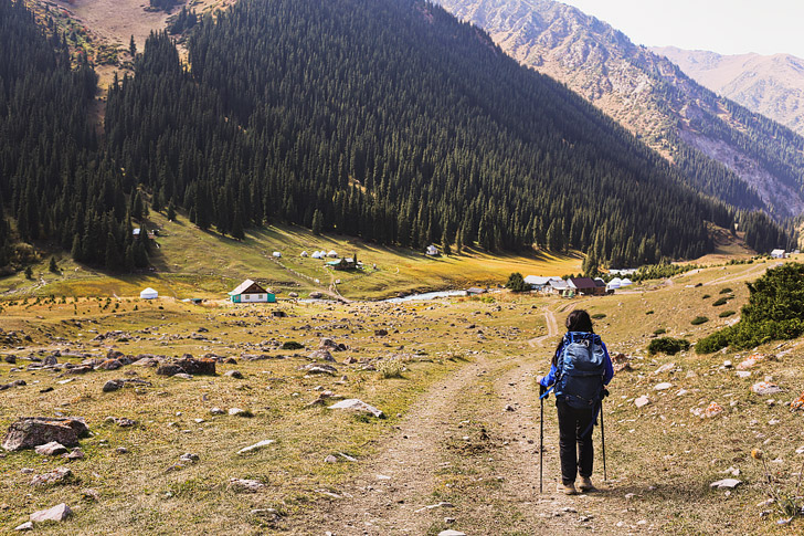 Kyrgyzstan Hiking Day 3 - Hiking to Altyn Arashan // localadventurer.com