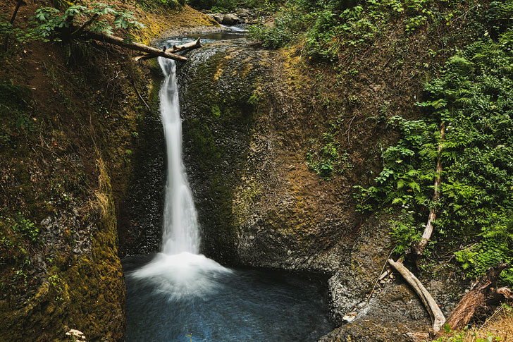 Middle Oneonta Falls Oregon - Hiking in the Columbia River Gorge // localadventurer.com