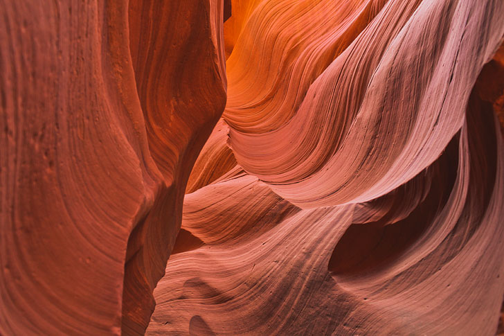 The Ultimate Guide to Antelope Canyon - Slot Canyon in Arizona - Lower vs Upper Antelope Canyon Tours, Permits, Reservations, Photography Tips, and More // localadventurer.com